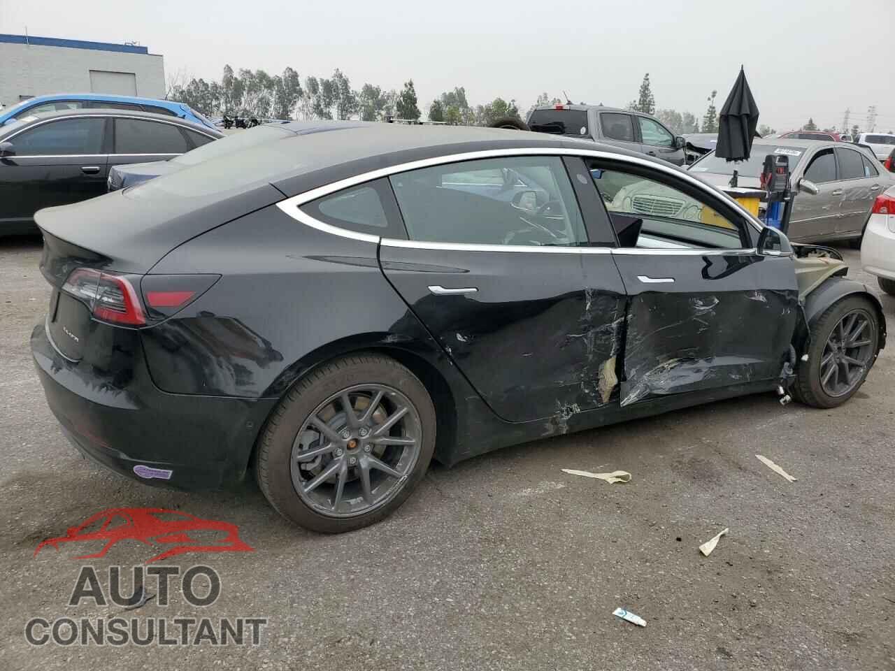 TESLA MODEL 3 2019 - 5YJ3E1EB2KF450638
