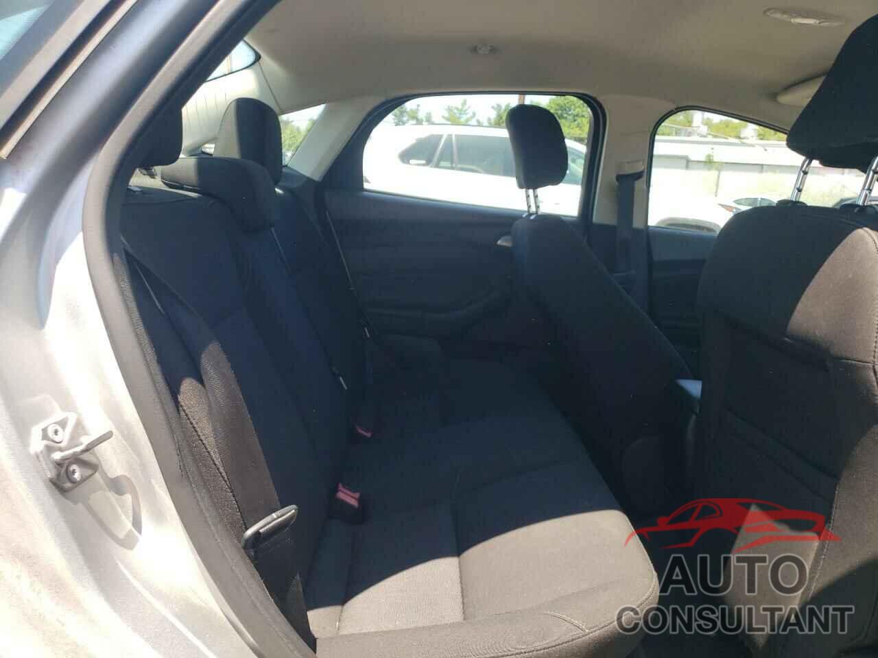 FORD FOCUS 2016 - 1FADP3F2XGL332145