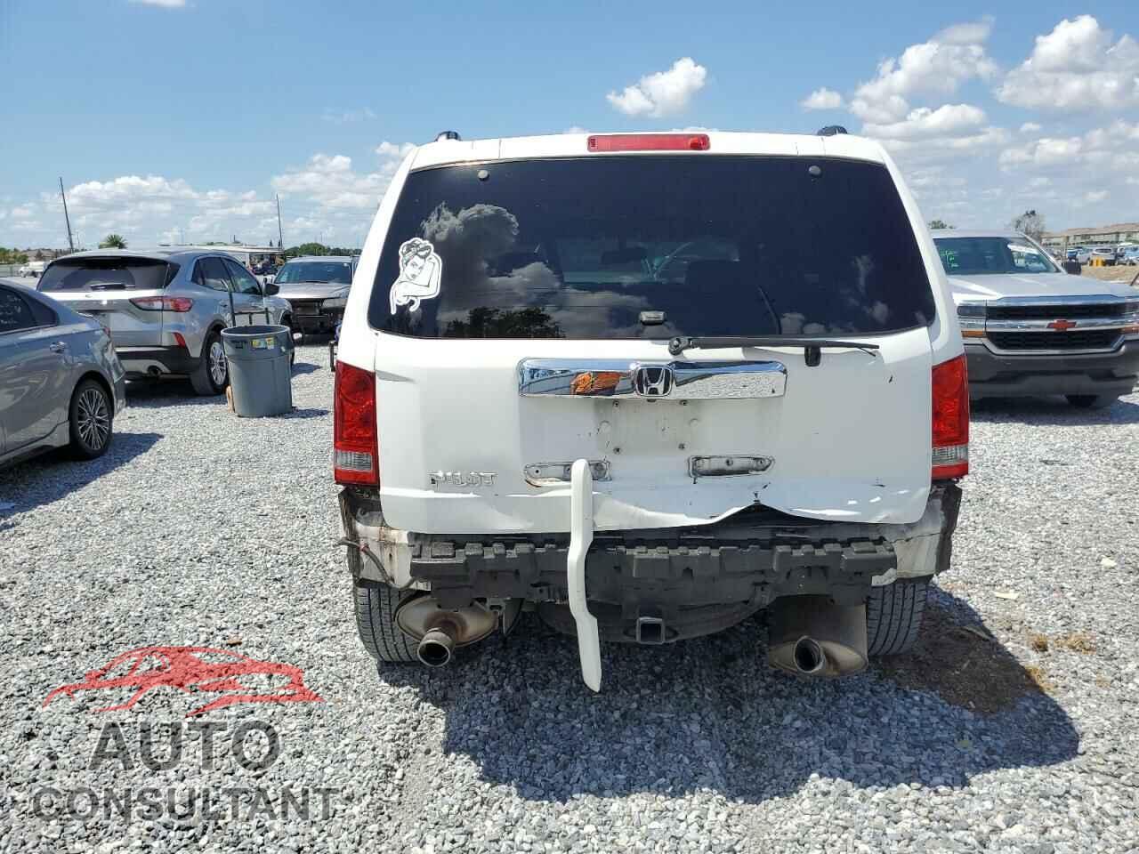 HONDA PILOT 2011 - 5FNYF3H66BB027266