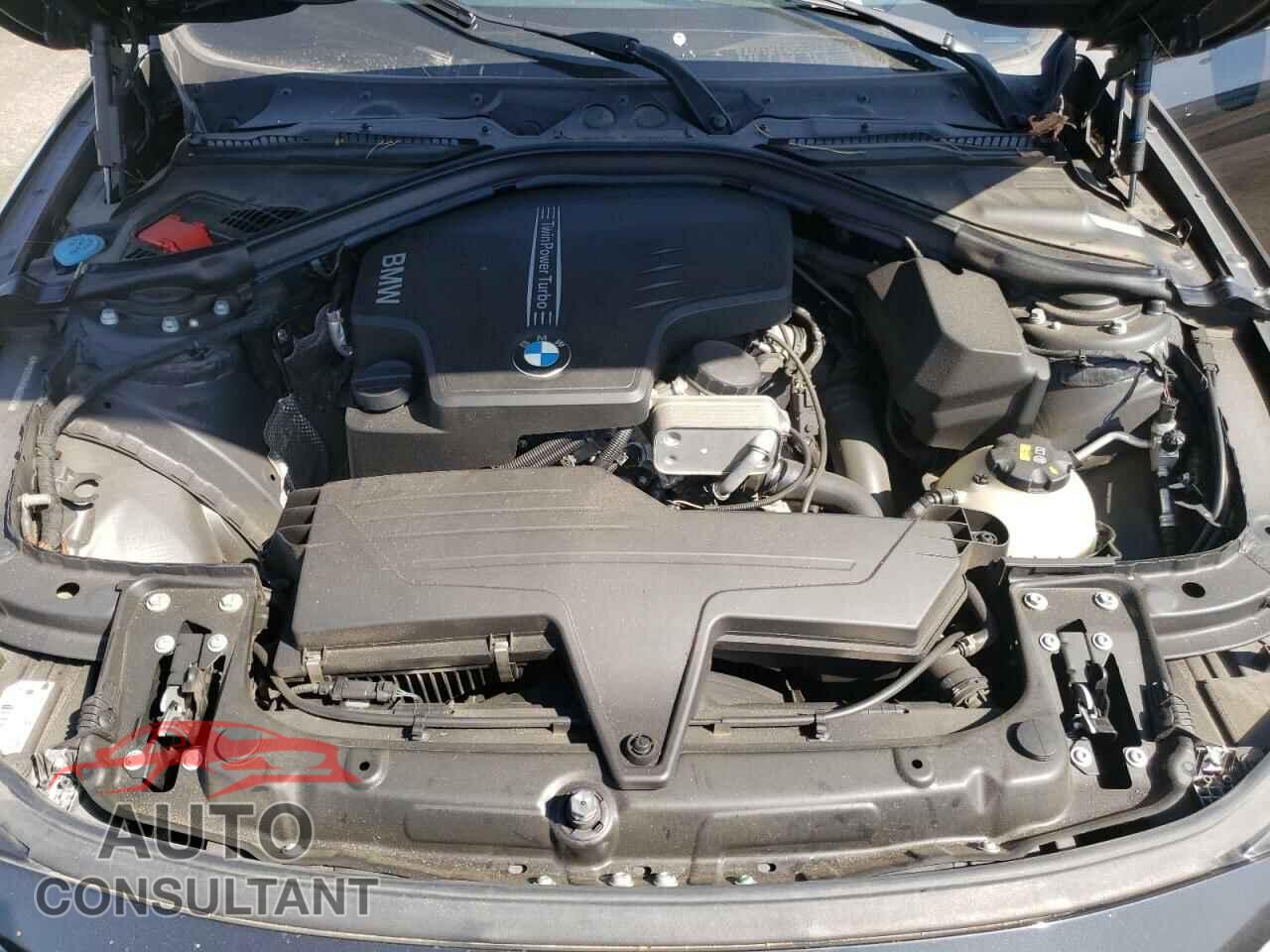BMW 3 SERIES 2016 - WBA8E9G51GNU30673