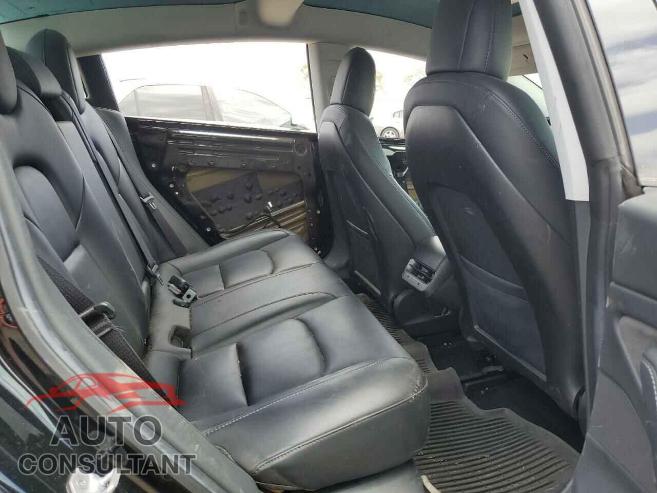 TESLA MODEL 3 2019 - 5YJ3E1EA5KF331036