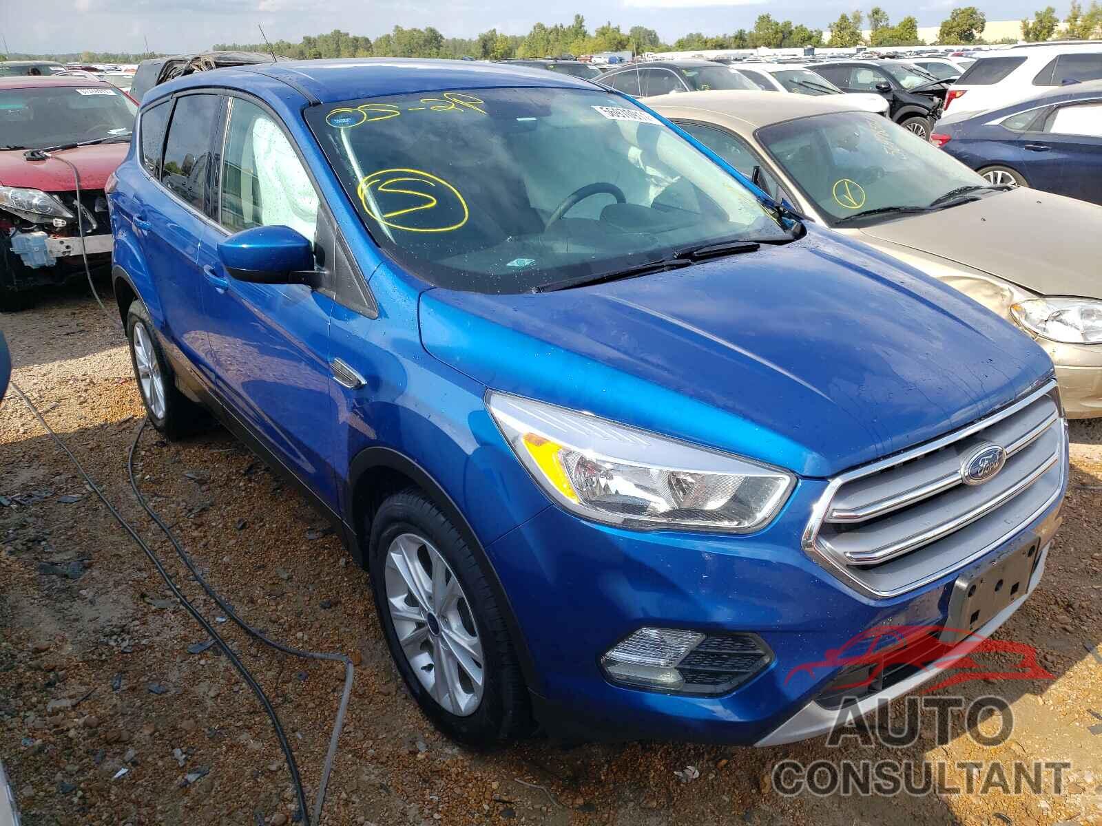 FORD ESCAPE 2017 - 1FMCU0GD8HUB51064