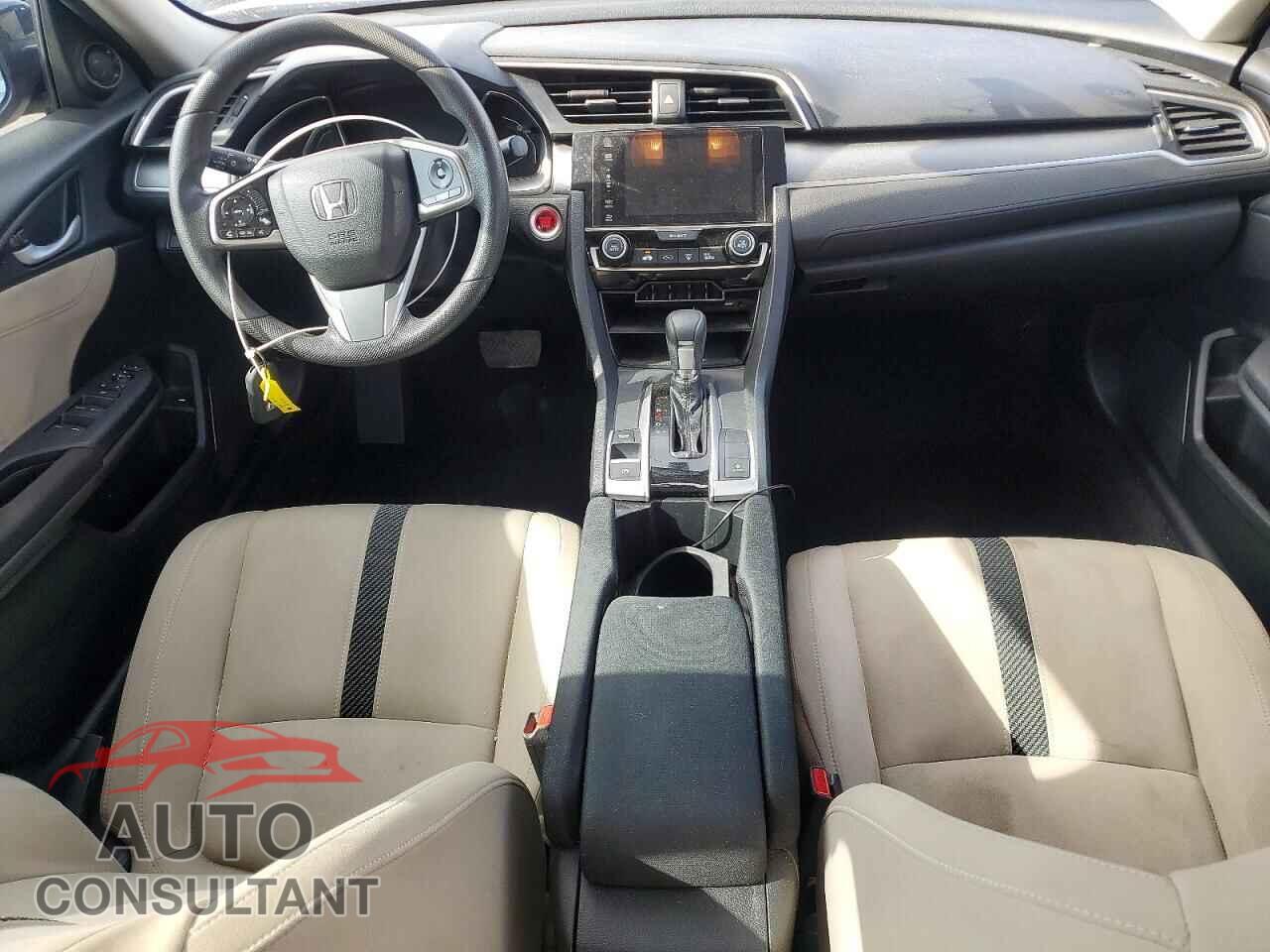 HONDA CIVIC 2018 - 2HGFC2F79JH558168