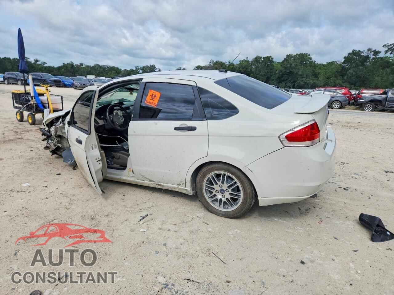 FORD FOCUS 2011 - 1FAHP3FN5BW132941
