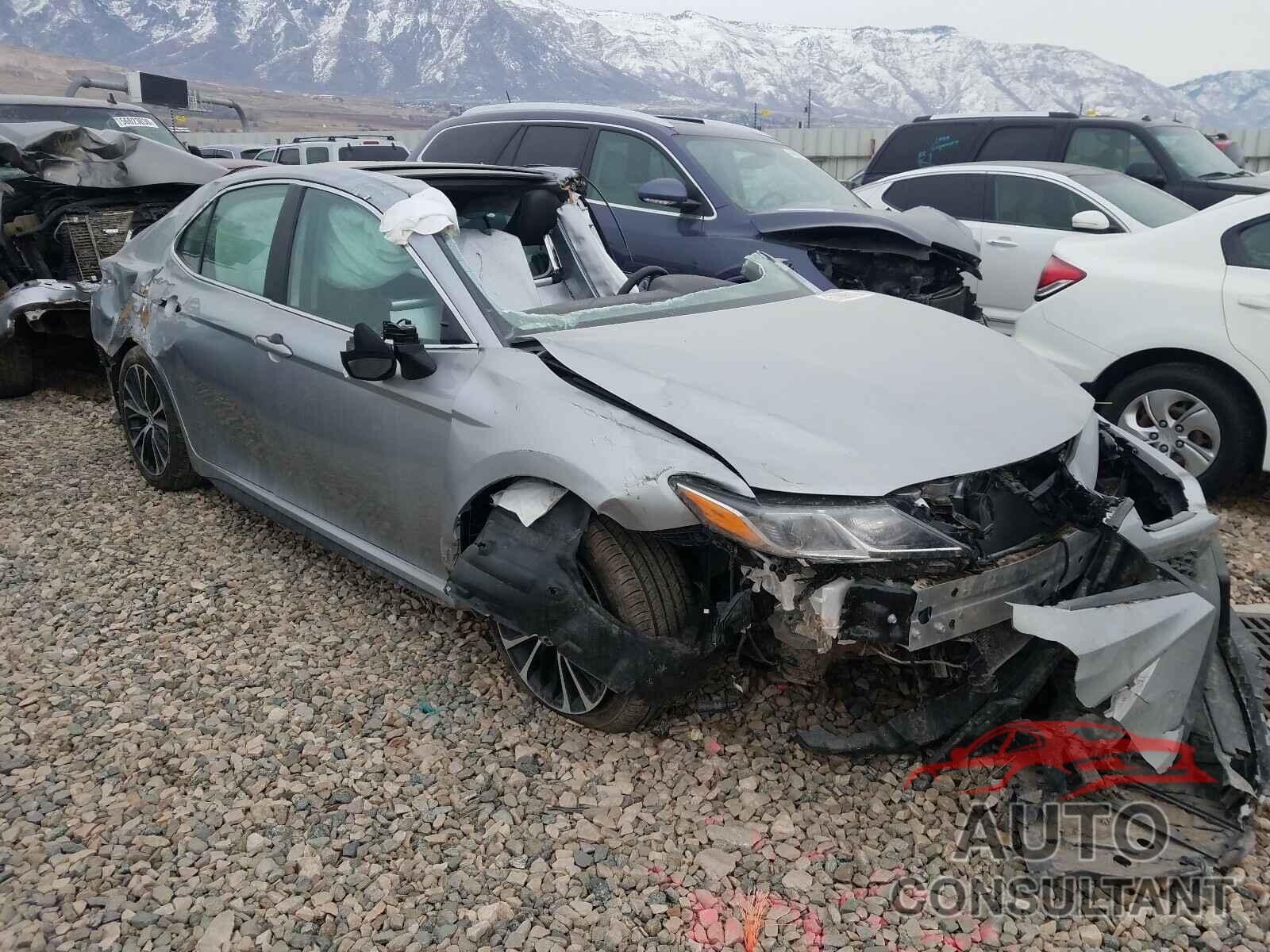 2020 CAMRY TOYOTA