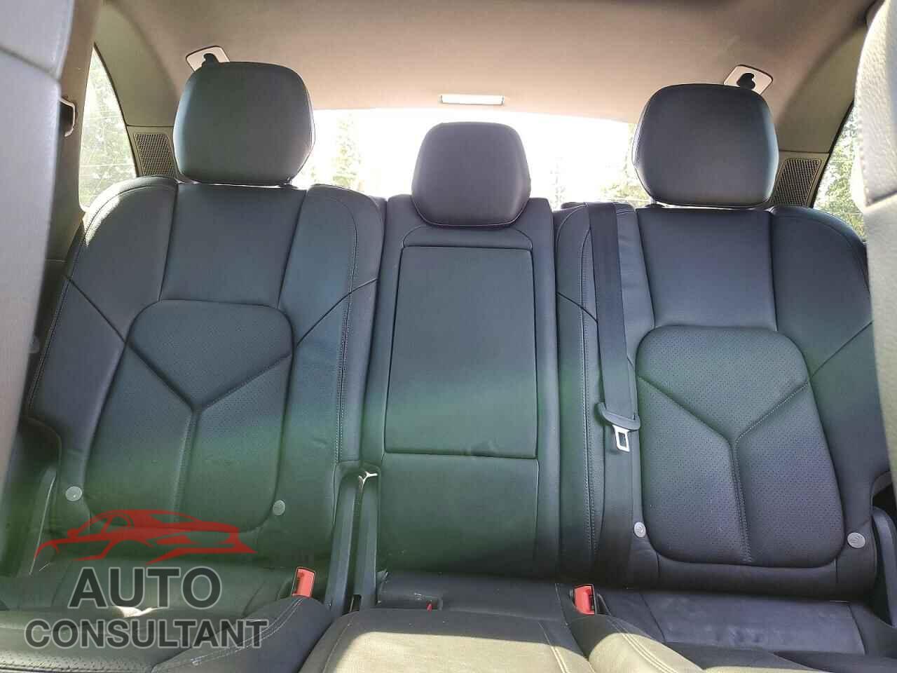 PORSCHE CAYENNE 2014 - WP1AE2A23ELA50817