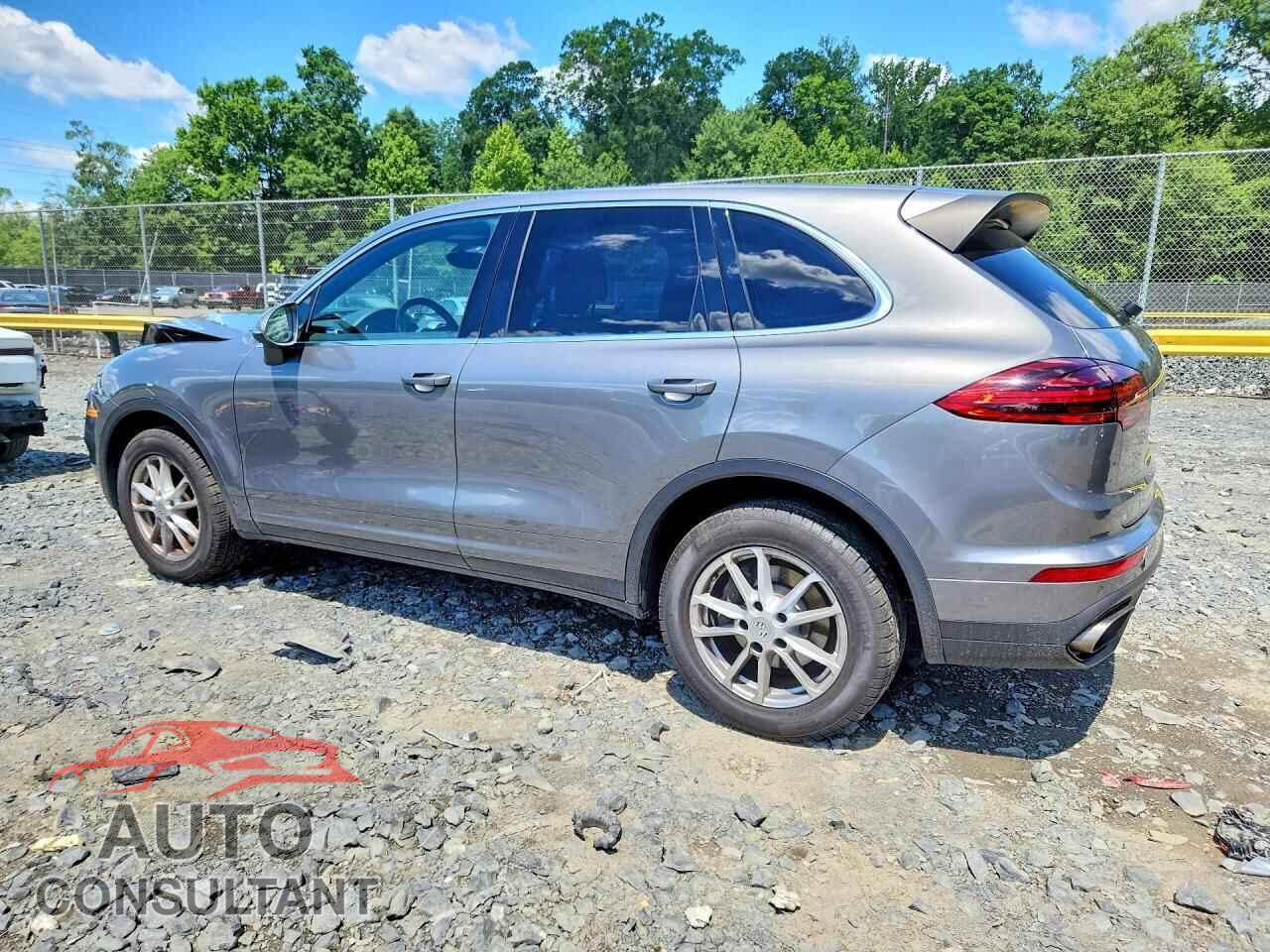 PORSCHE CAYENNE 2017 - WP1AA2A27HKA89416
