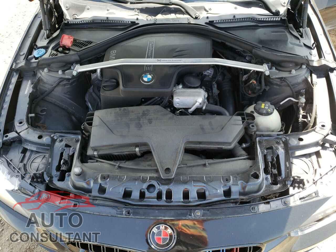 BMW 3 SERIES 2017 - WBA8A9C53HK620026