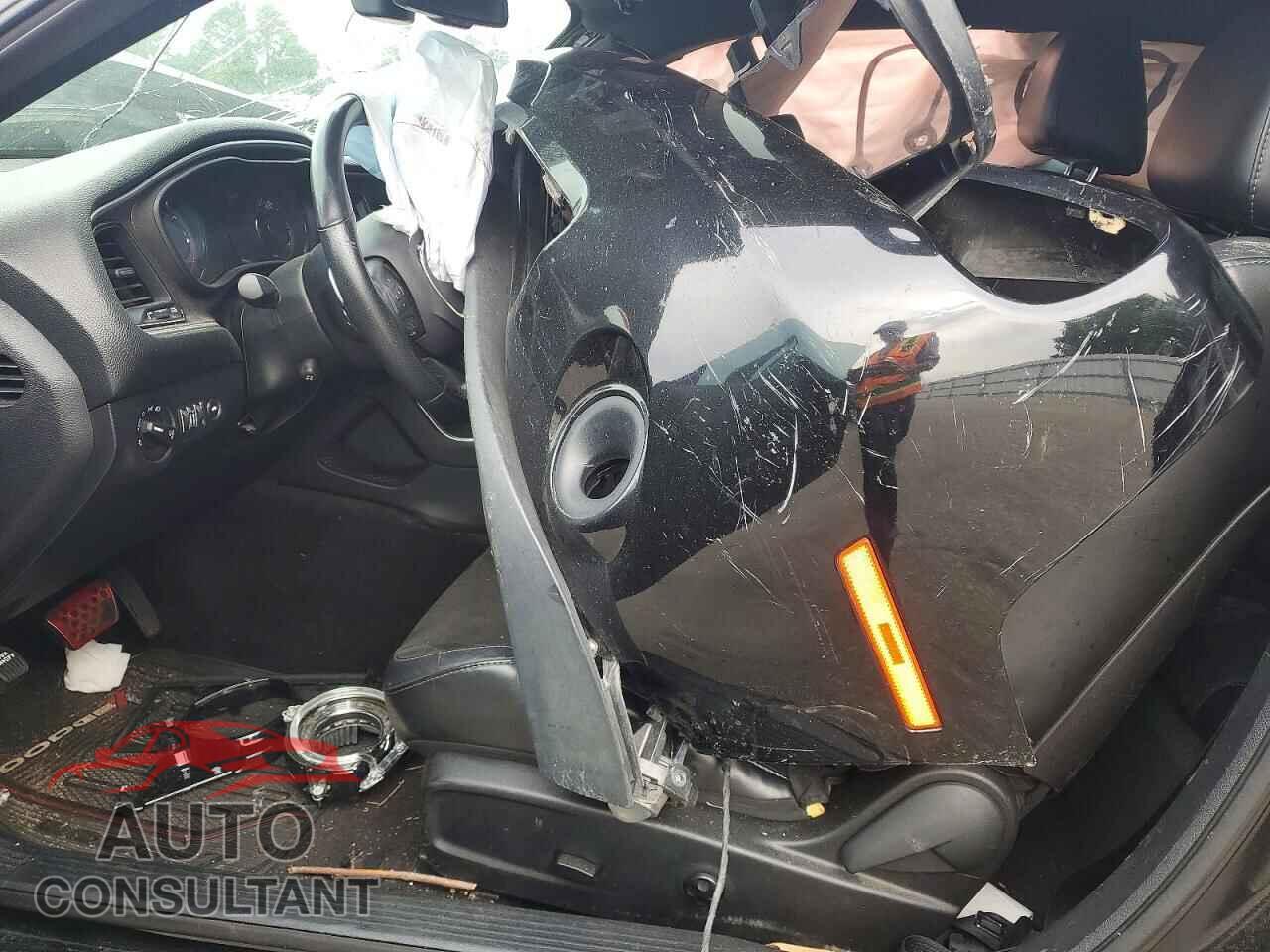 DODGE CHALLENGER 2018 - 2C3CDZAG8JH182761