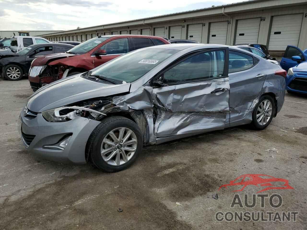 HYUNDAI ELANTRA 2015 - KMHDH4AE4FU358145