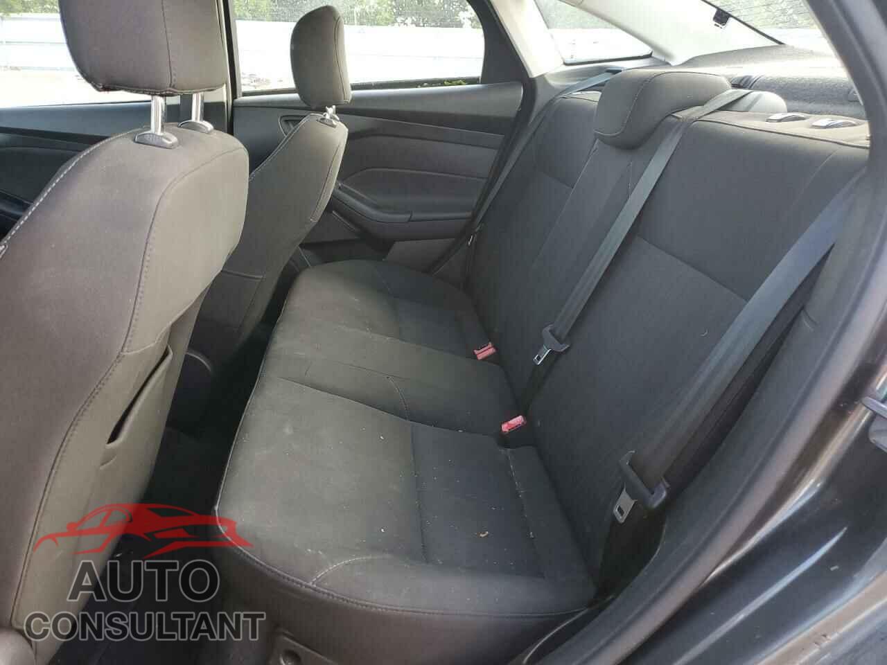 FORD FOCUS 2016 - 1FADP3F21GL403961
