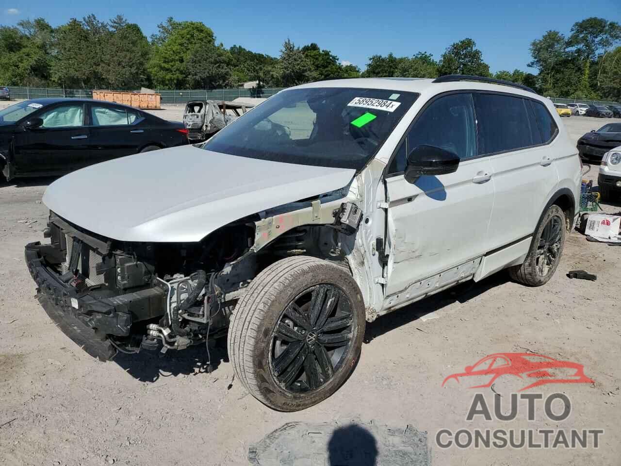 VOLKSWAGEN TIGUAN 2022 - 3VVCB7AX9NM132112