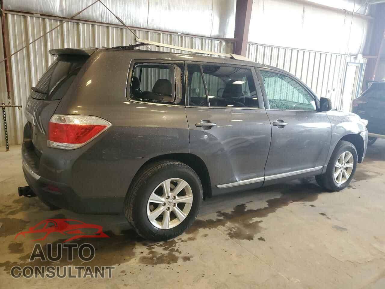 TOYOTA HIGHLANDER 2011 - 5TDZK3EH8BS025827