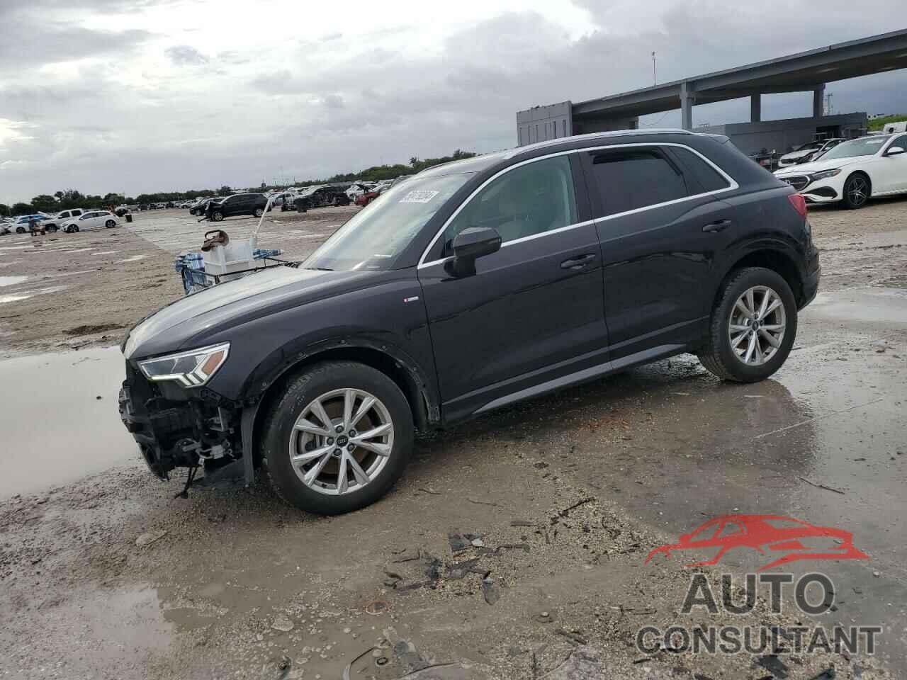 AUDI Q3 2023 - WA1EECF32P1065764