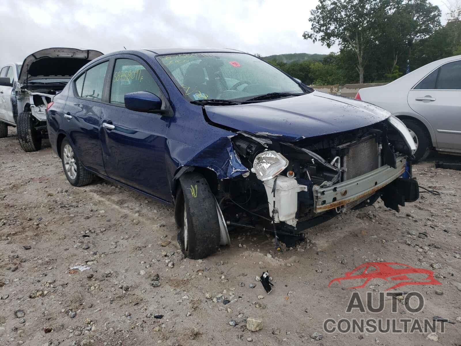 NISSAN VERSA 2018 - 3N1CN7AP5JL881689
