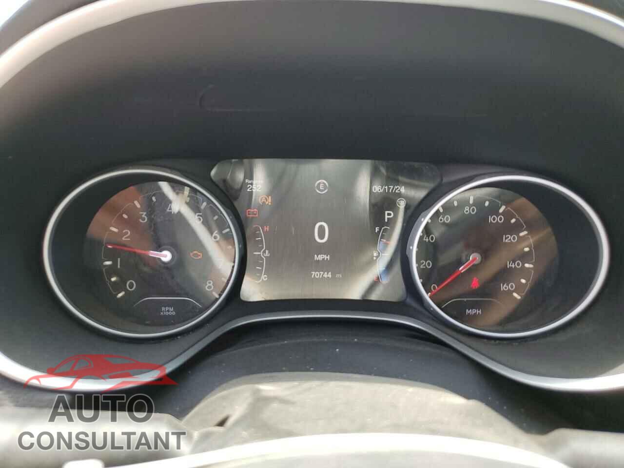JEEP COMPASS 2018 - 3C4NJCCB0JT367888