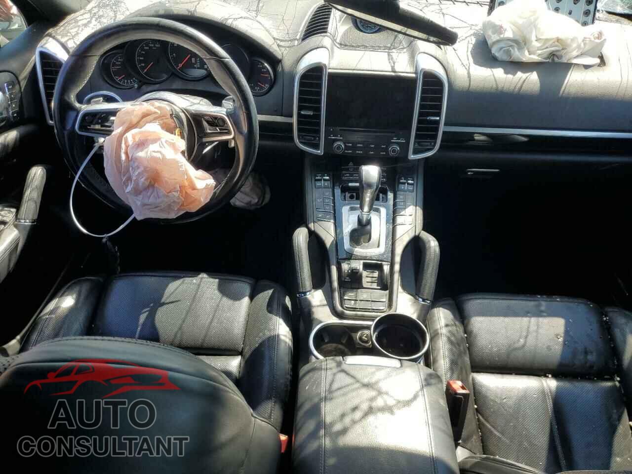 PORSCHE CAYENNE 2017 - WP1AA2A2XHKA85358