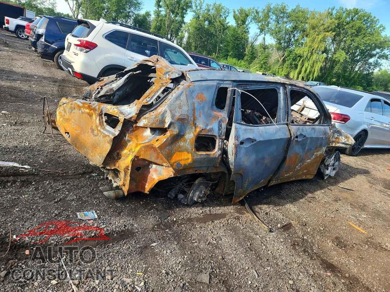 JEEP COMPASS 2019 - 3C4NJDCB3KT740736