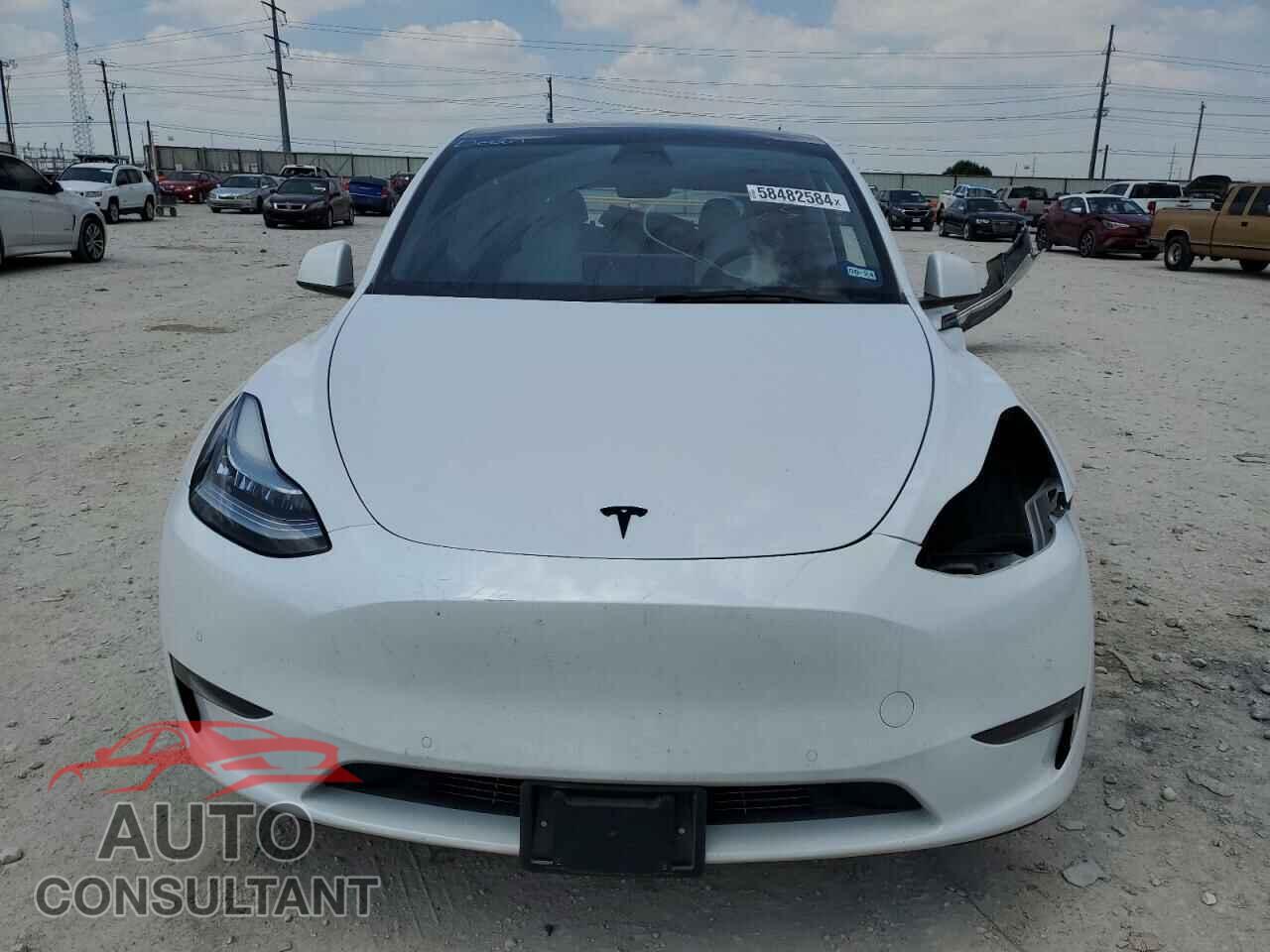 TESLA MODEL Y 2021 - 5YJYGDED2MF123100