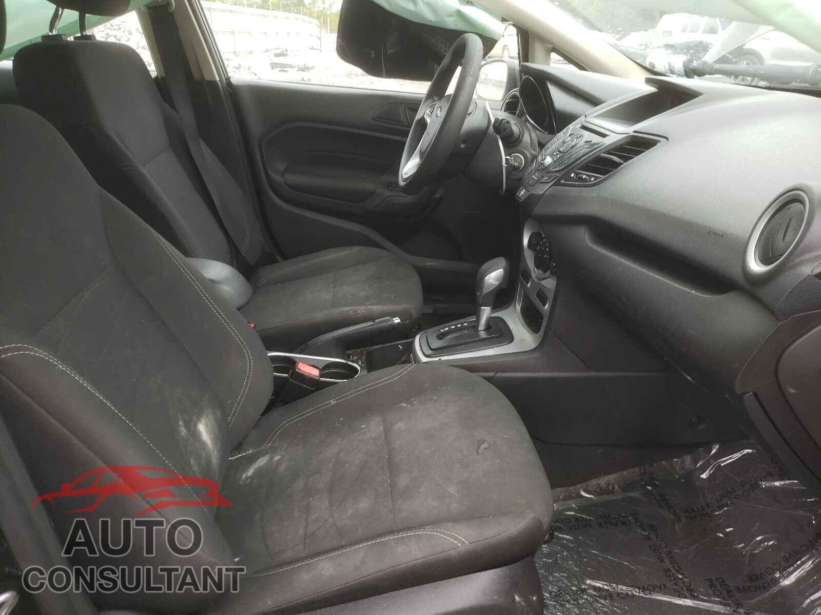 FORD FIESTA 2019 - 3FADP4EJ1KM102077