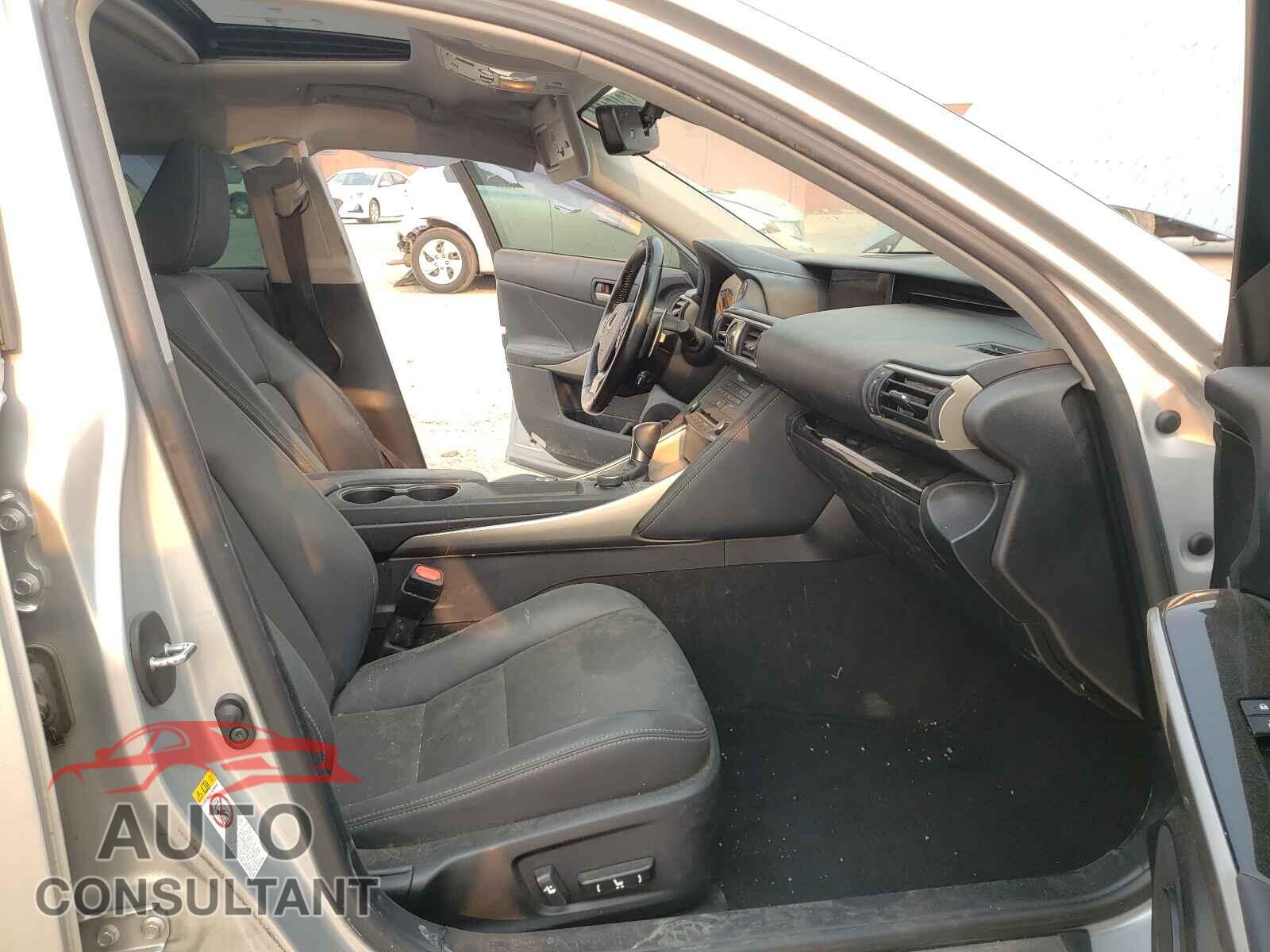 LEXUS IS 2017 - JTHBA1D29H5047497