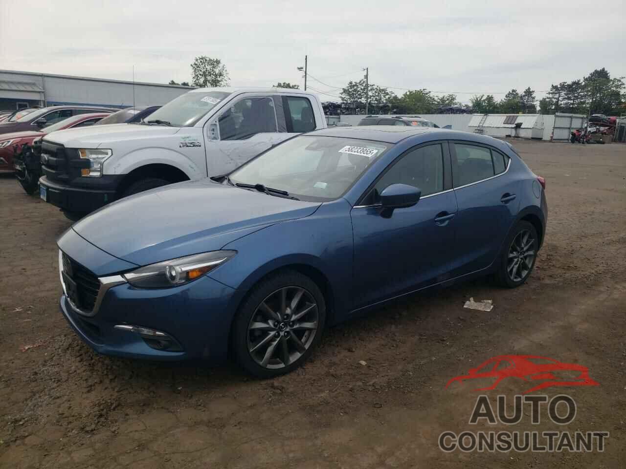 MAZDA 3 2018 - 3MZBN1M39JM260137
