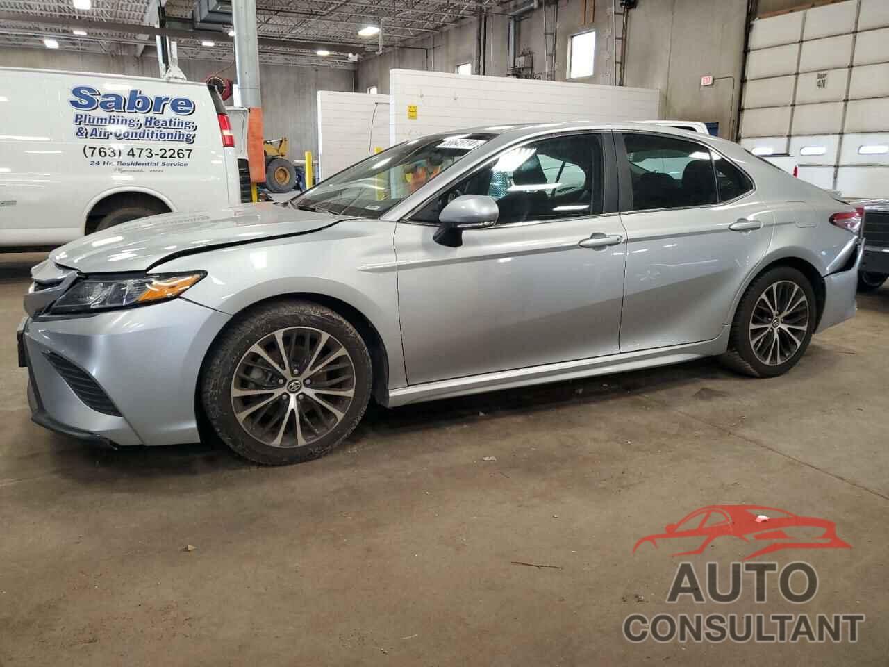 TOYOTA CAMRY 2018 - 4T1B11HK0JU058651