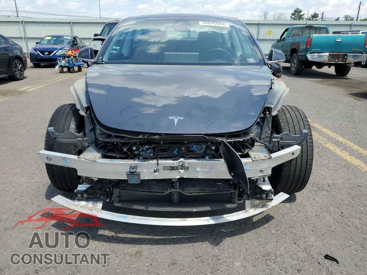 TESLA MODEL 3 2018 - 5YJ3E1EB5JF145732
