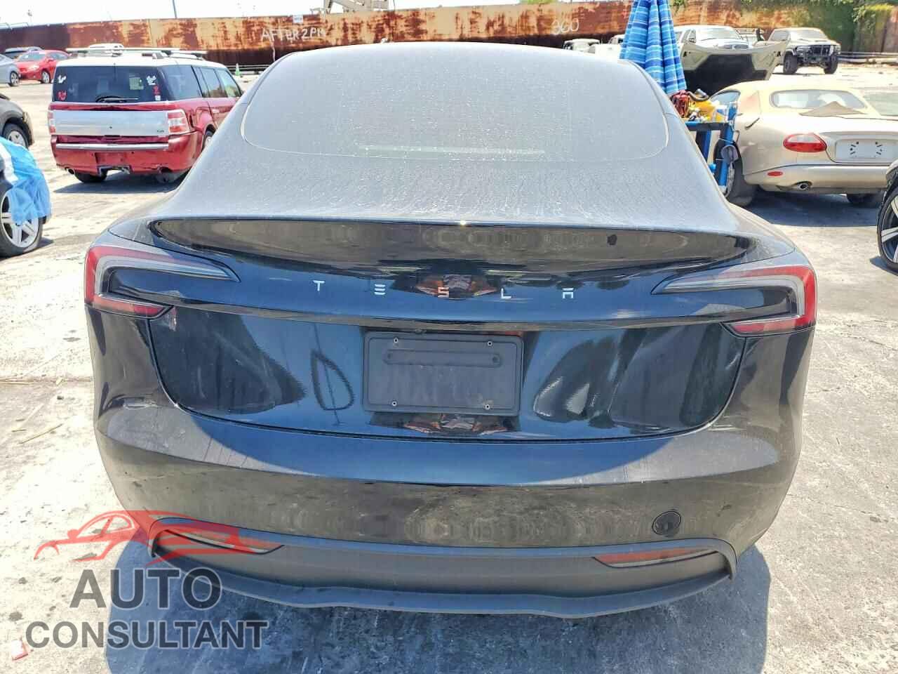 TESLA MODEL 3 2024 - 5YJ3E1EA6RF828056