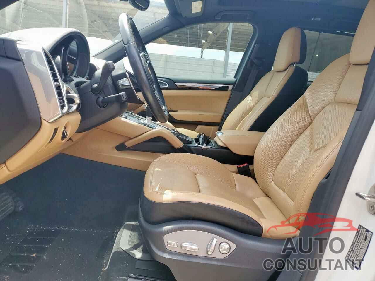 PORSCHE CAYENNE 2016 - WP1AA2A24GLA06372