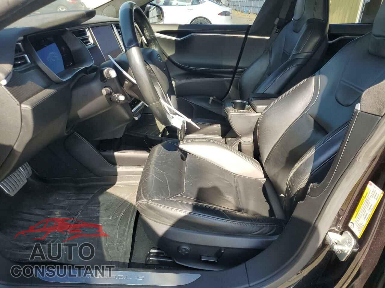 TESLA MODEL S 2015 - 5YJSA1E43FF117363