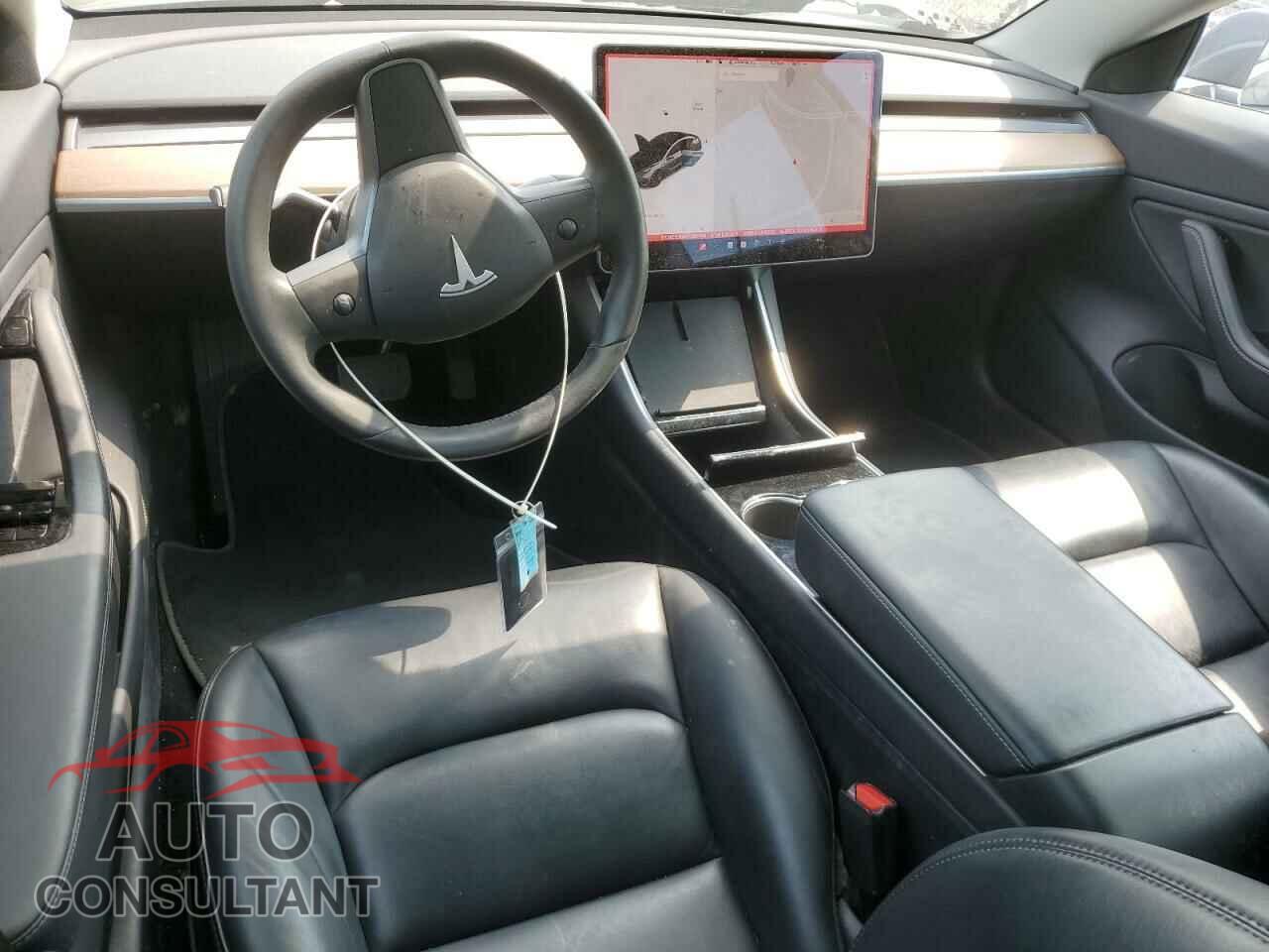 TESLA MODEL 3 2019 - 5YJ3E1EB4KF386196