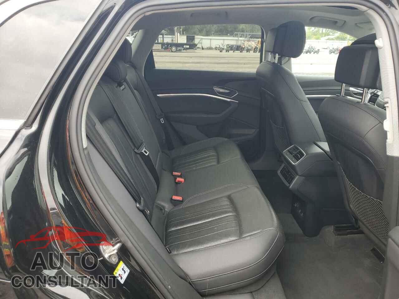 AUDI E-TRON 2019 - WA1LABGE4KB021801