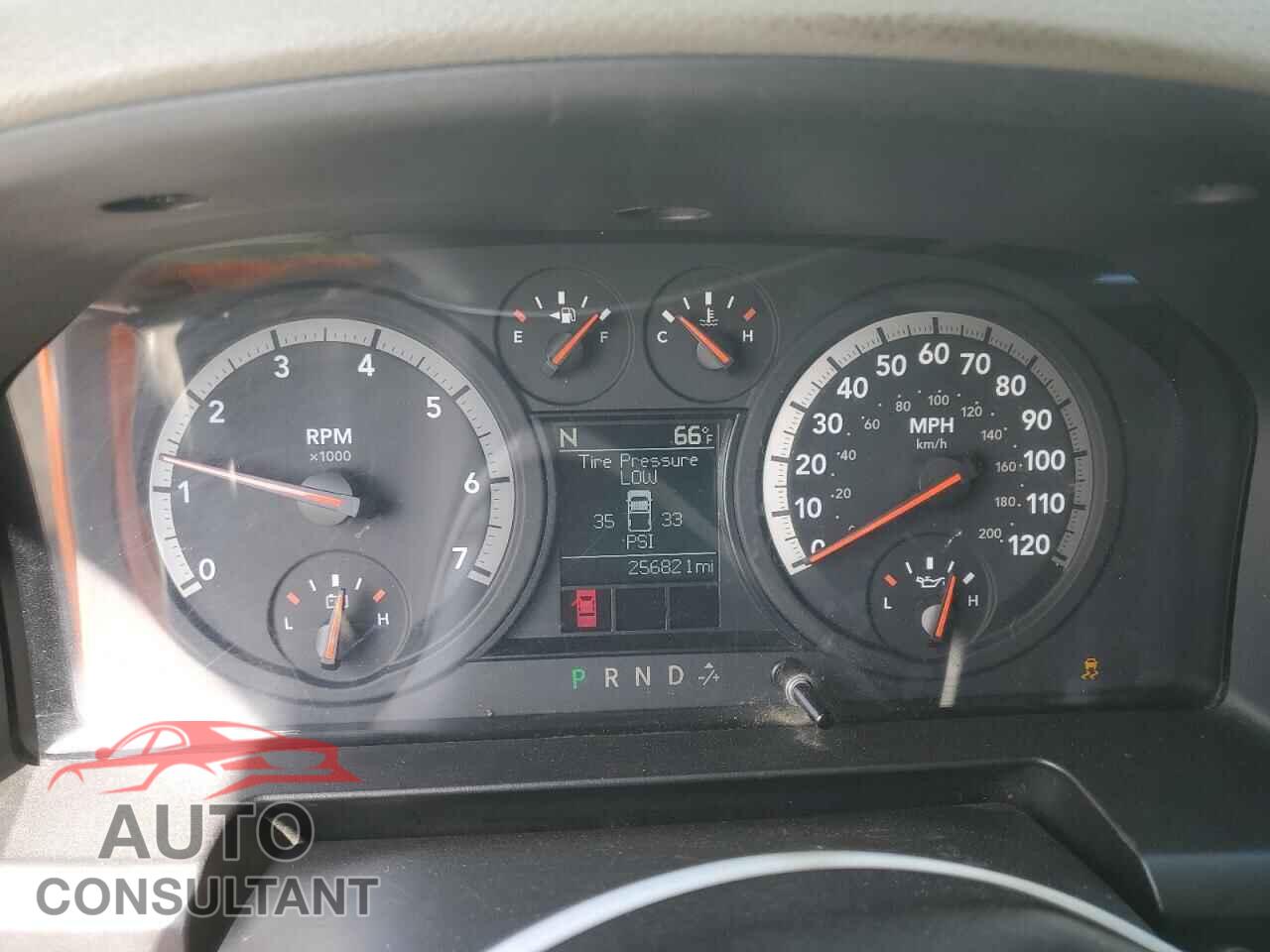 DODGE RAM 1500 2012 - 1C6RD7LT9CS135410