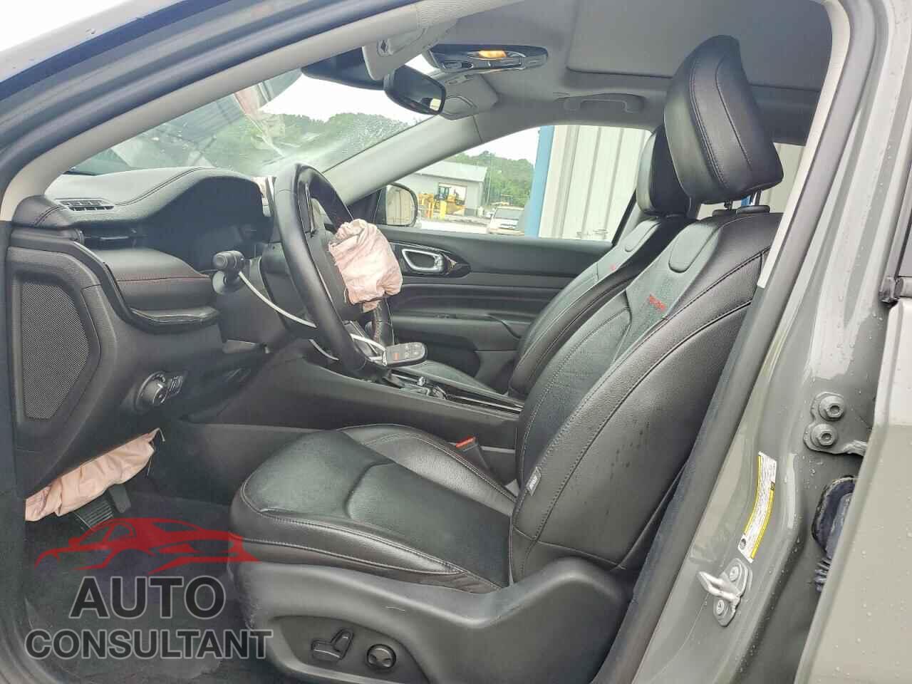 JEEP COMPASS 2022 - 3C4NJDDB8NT110908