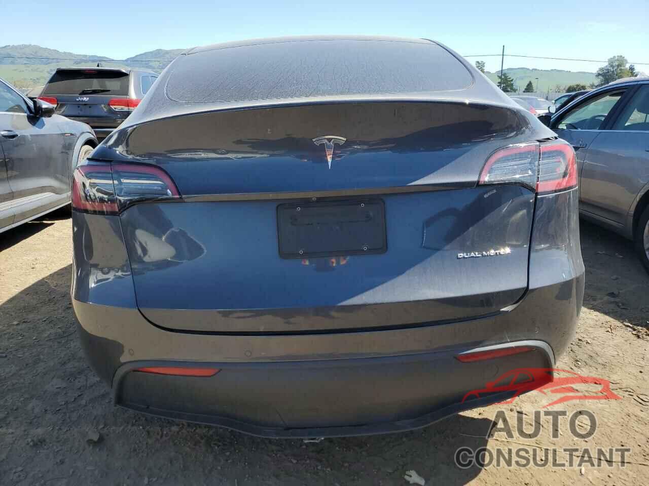 TESLA MODEL Y 2022 - 7SAYGDEE2NF402320