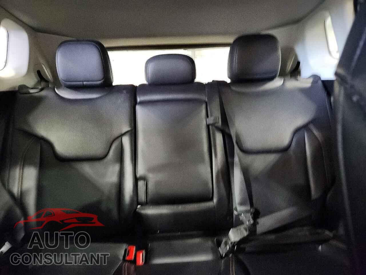 JEEP COMPASS 2021 - 3C4NJDCB9MT553603