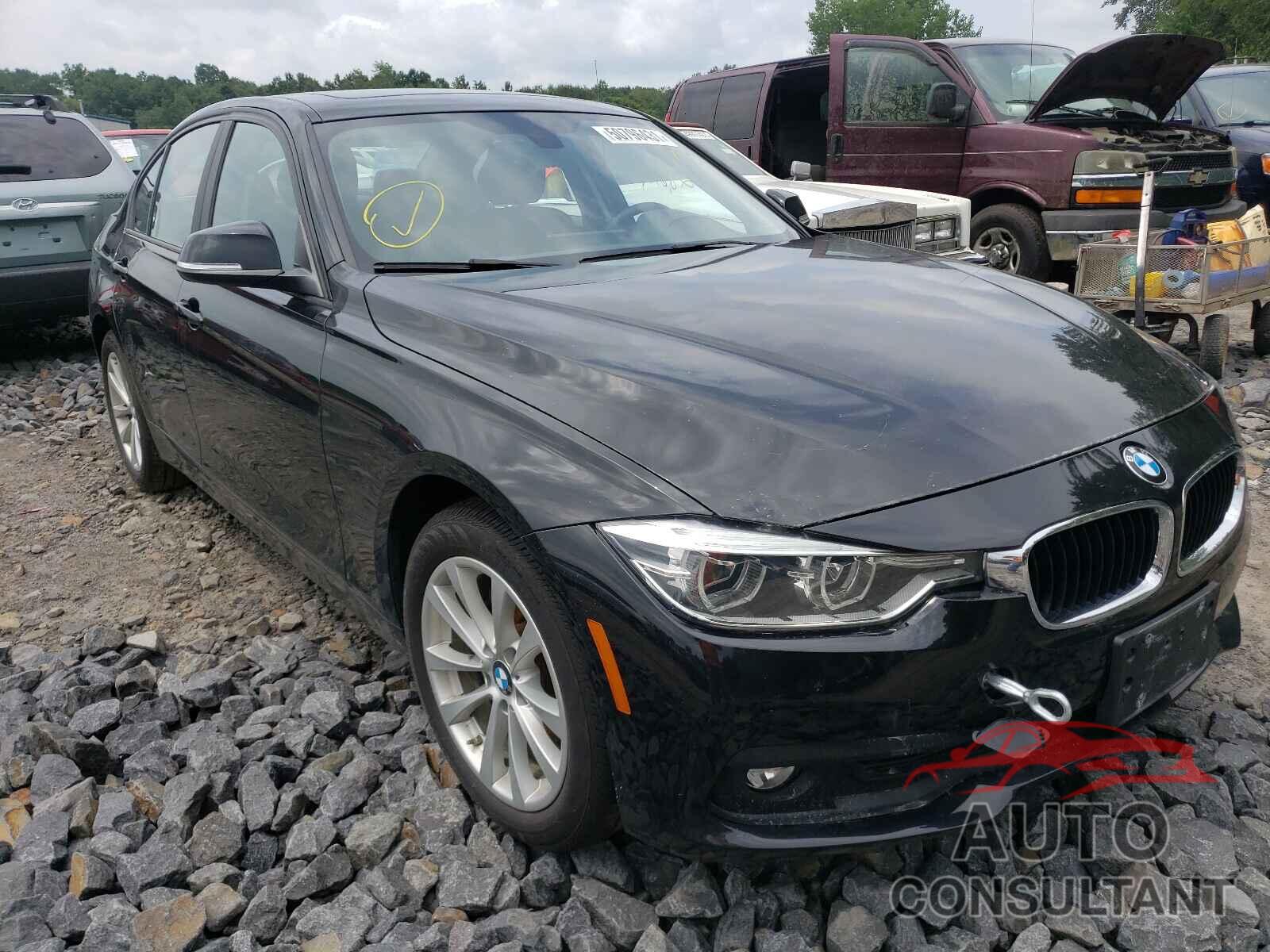BMW 3 SERIES 2018 - WBA8E5G50JNU46489