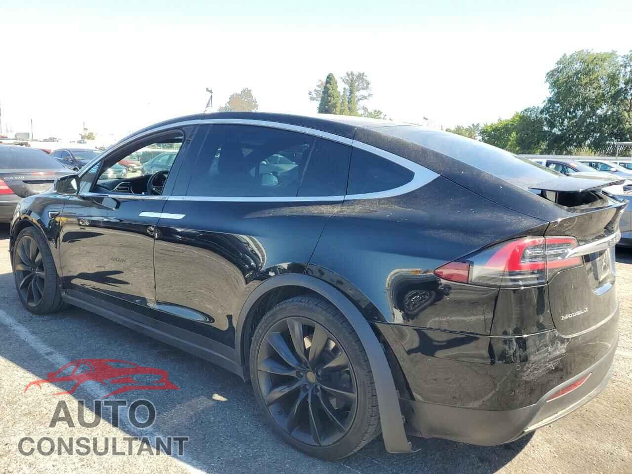 TESLA MODEL X 2017 - 5YJXCBE21HF055081