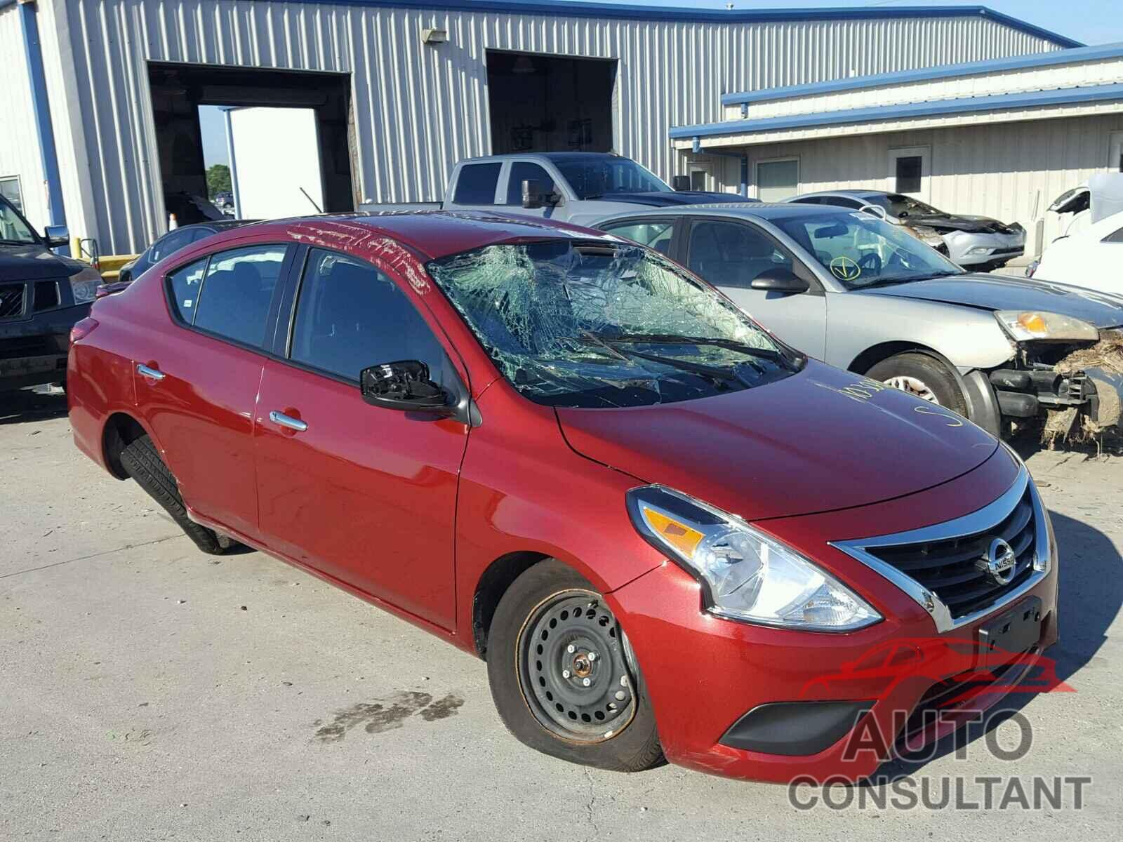NISSAN VERSA 2018 - 3N1CN7AP5JK397737