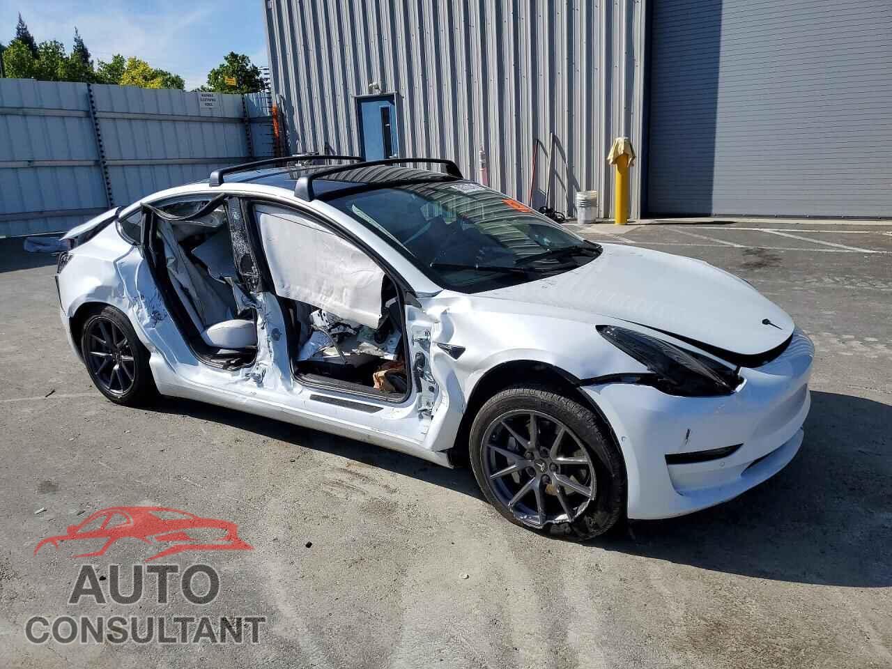 TESLA MODEL 3 2022 - 5YJ3E1EA7NF374670