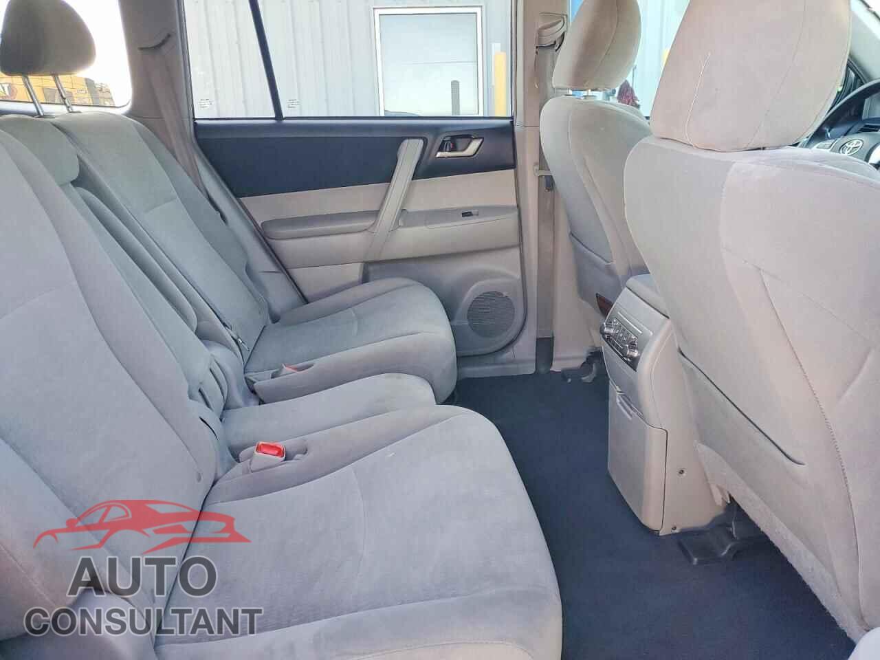 TOYOTA HIGHLANDER 2013 - 5TDZK3EH8DS132055