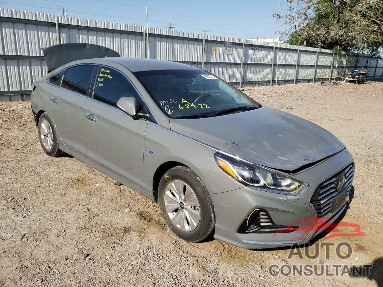 HYUNDAI SONATA 2019 - KMHE24L32KA093898