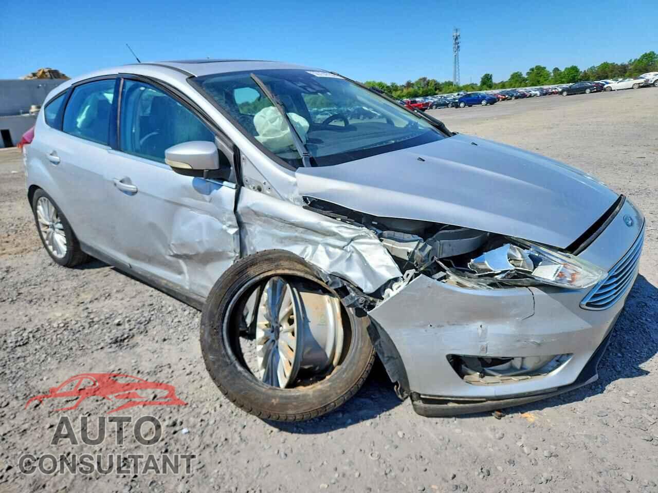 FORD FOCUS 2015 - 1FADP3N21FL273745
