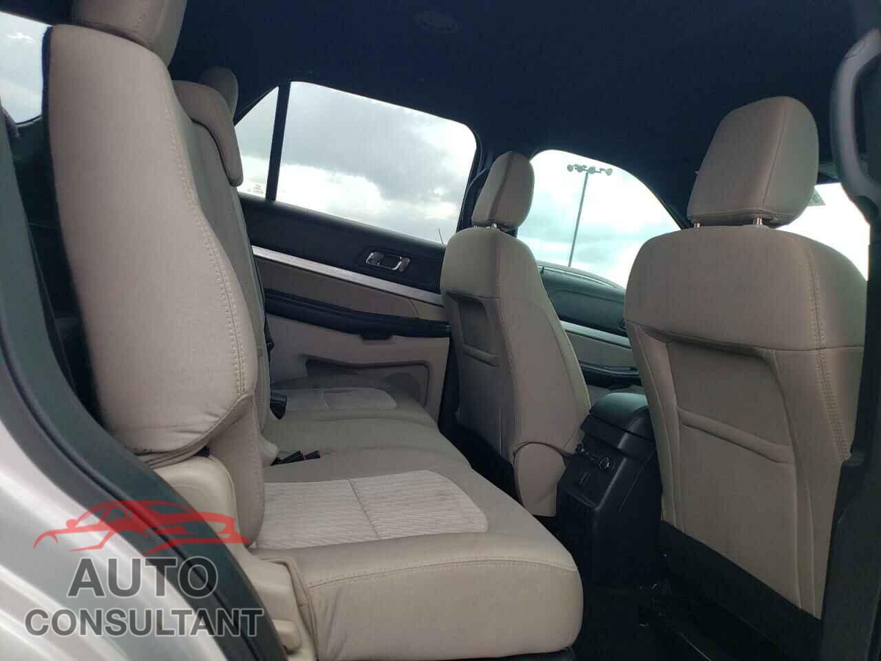 FORD EXPLORER 2018 - 1FM5K7B8XJGB54604