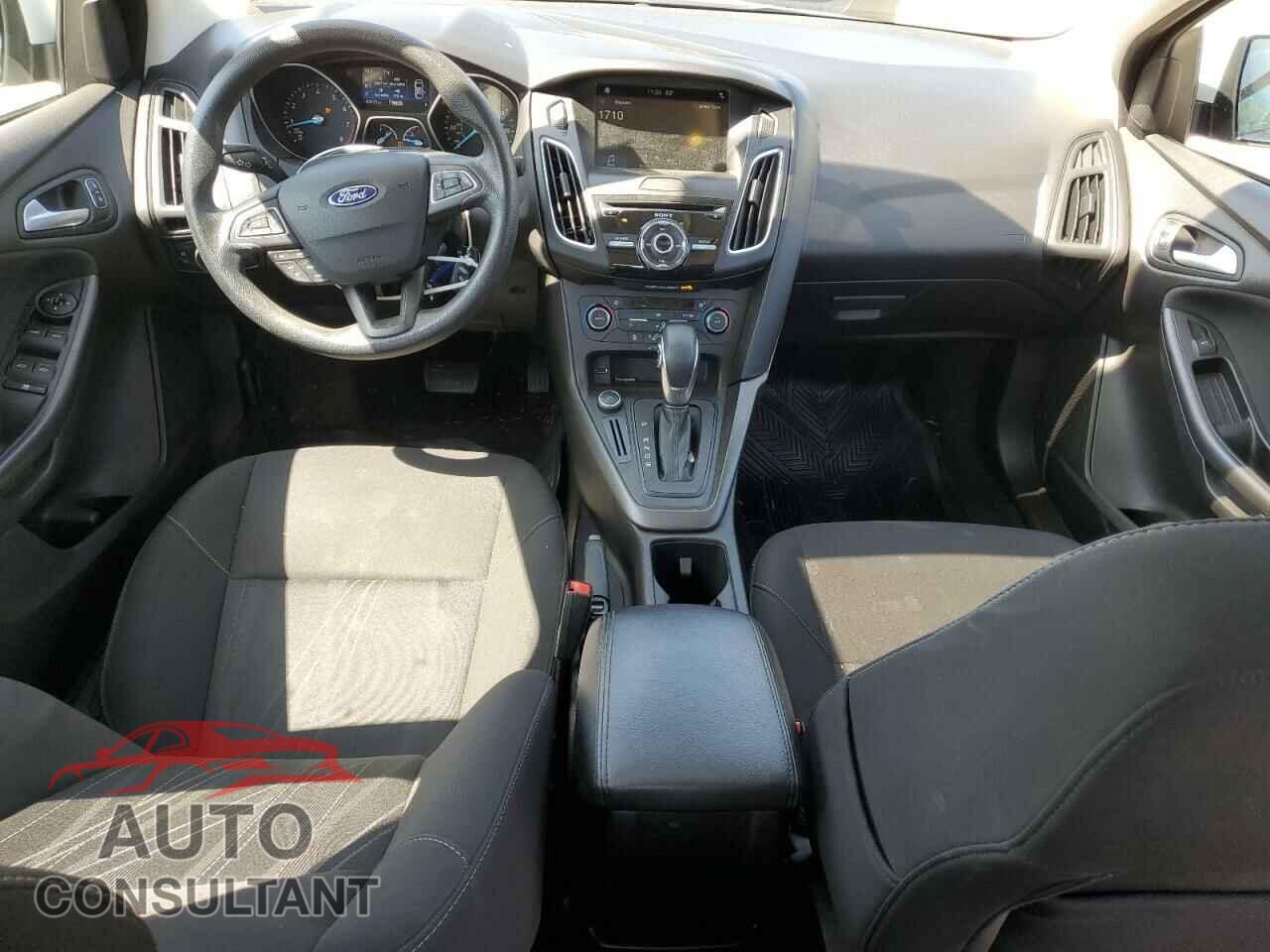 FORD FOCUS 2017 - 1FADP3H29HL242371