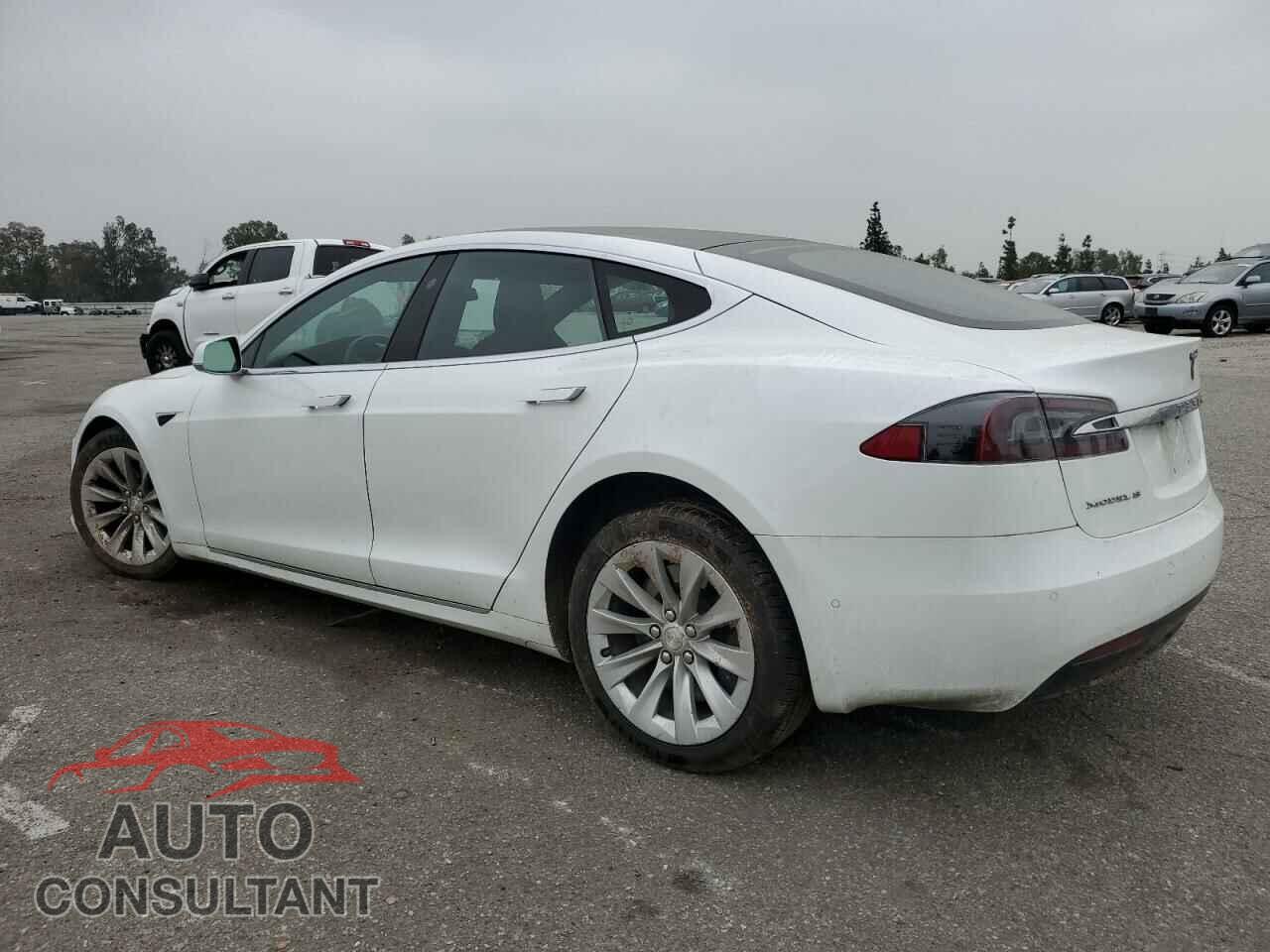 TESLA MODEL S 2018 - 5YJSA1E21JF297028