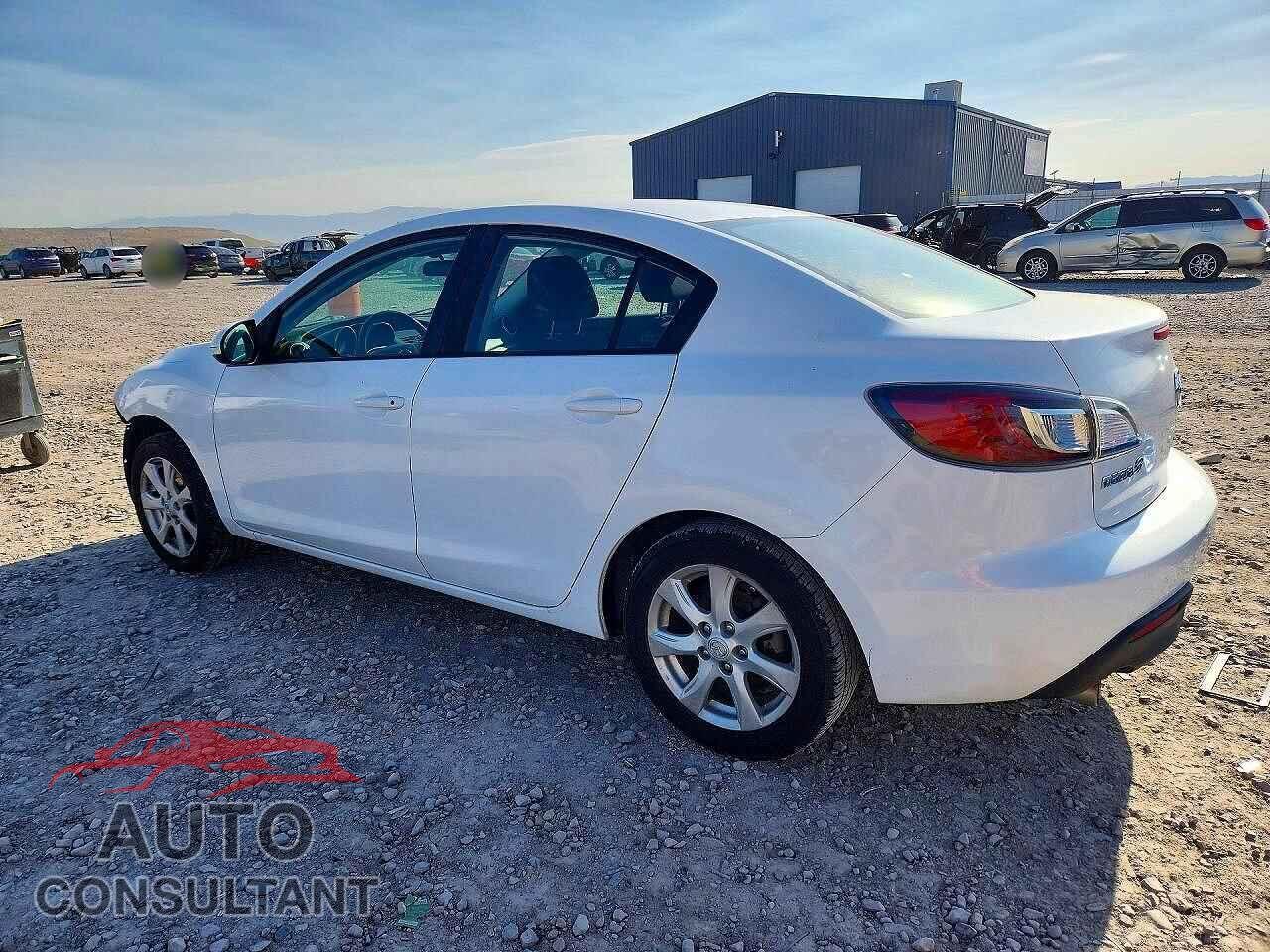 MAZDA 3 2011 - JM1BL1VF7B1388389