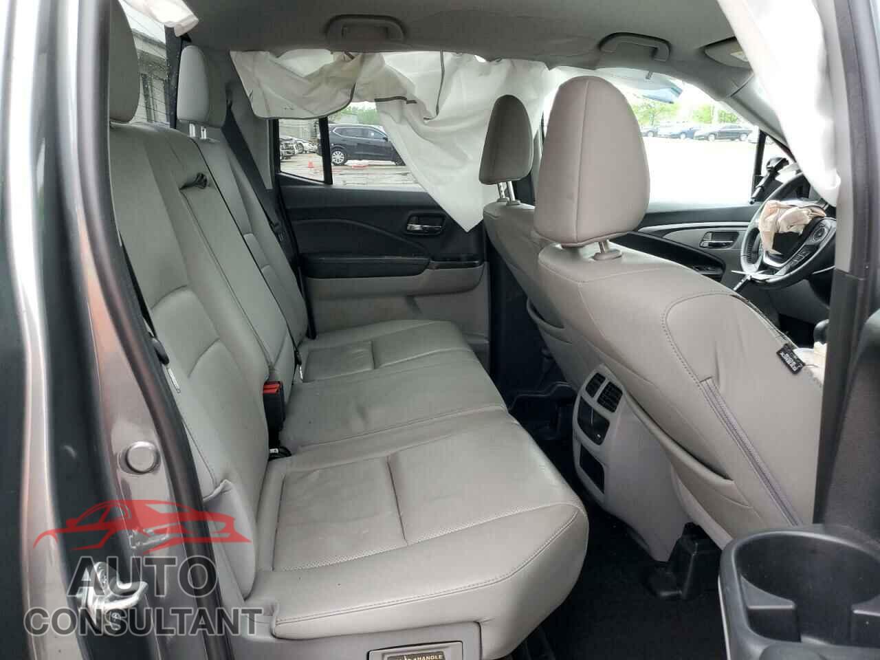 HONDA RIDGELINE 2018 - 5FPYK2F62JB001875
