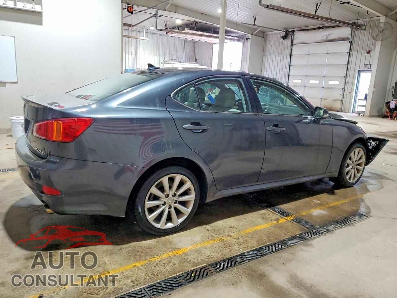 LEXUS IS 2010 - JTHCF5C2XA5038490
